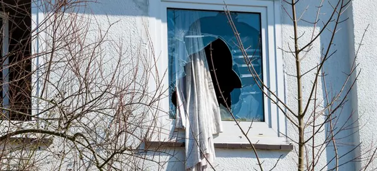 Storm Window Installation Contractors in Saint John, New Brunswick